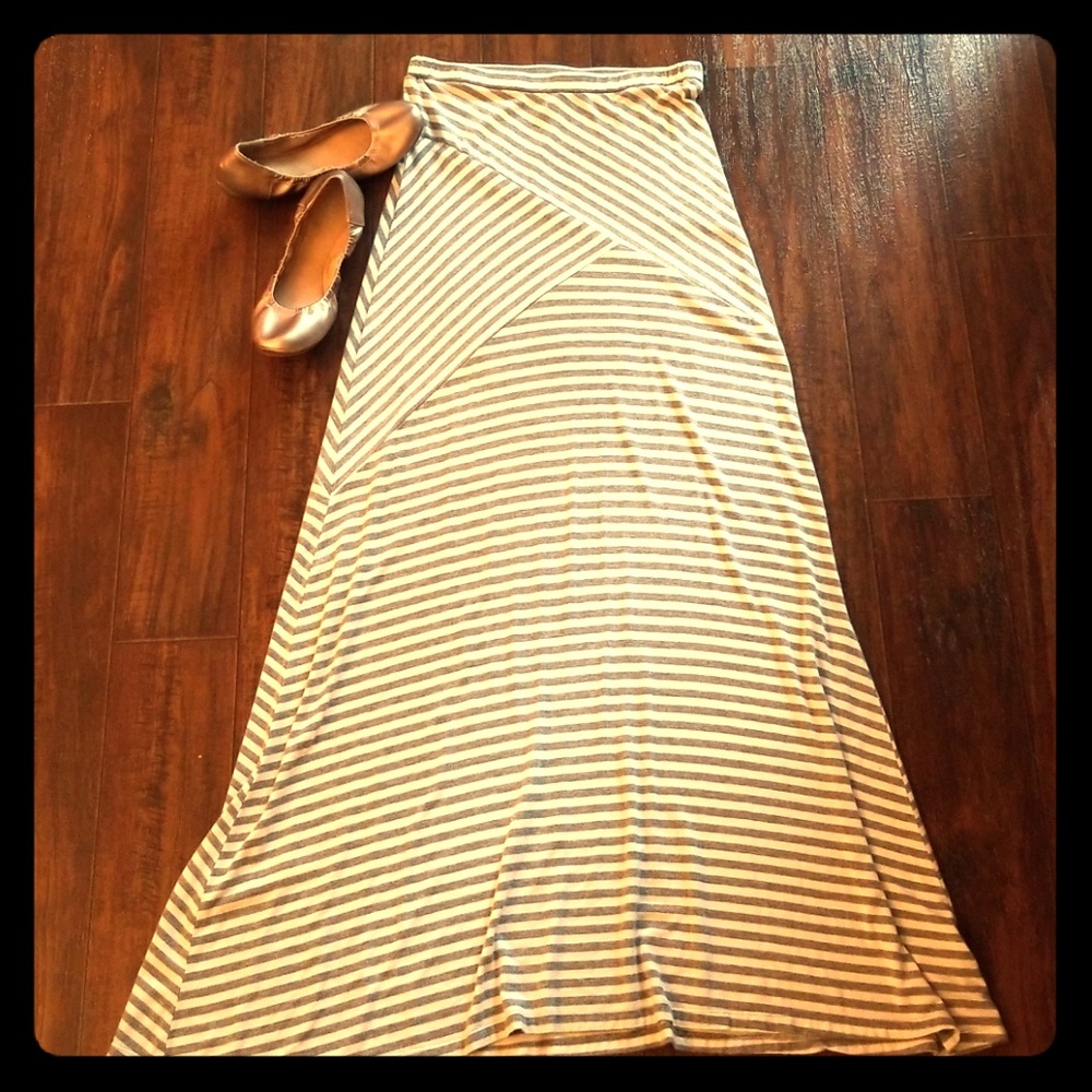 Mossimo grey and white striped skirt LONG!